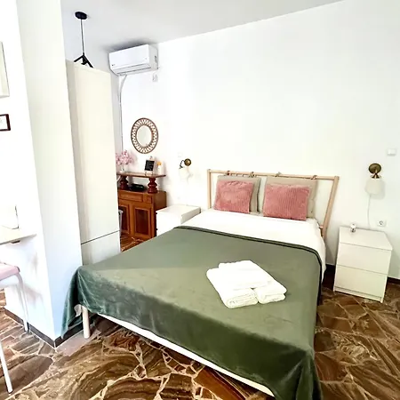 Pensjonat Sky With Great Location Wonderful Acropolis View In Neos Kosmos Ateny