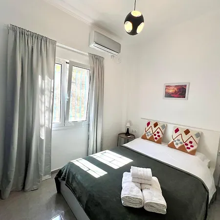 Gasthof Sky With Great Location Wonderful Acropolis View In Neos Kosmos *